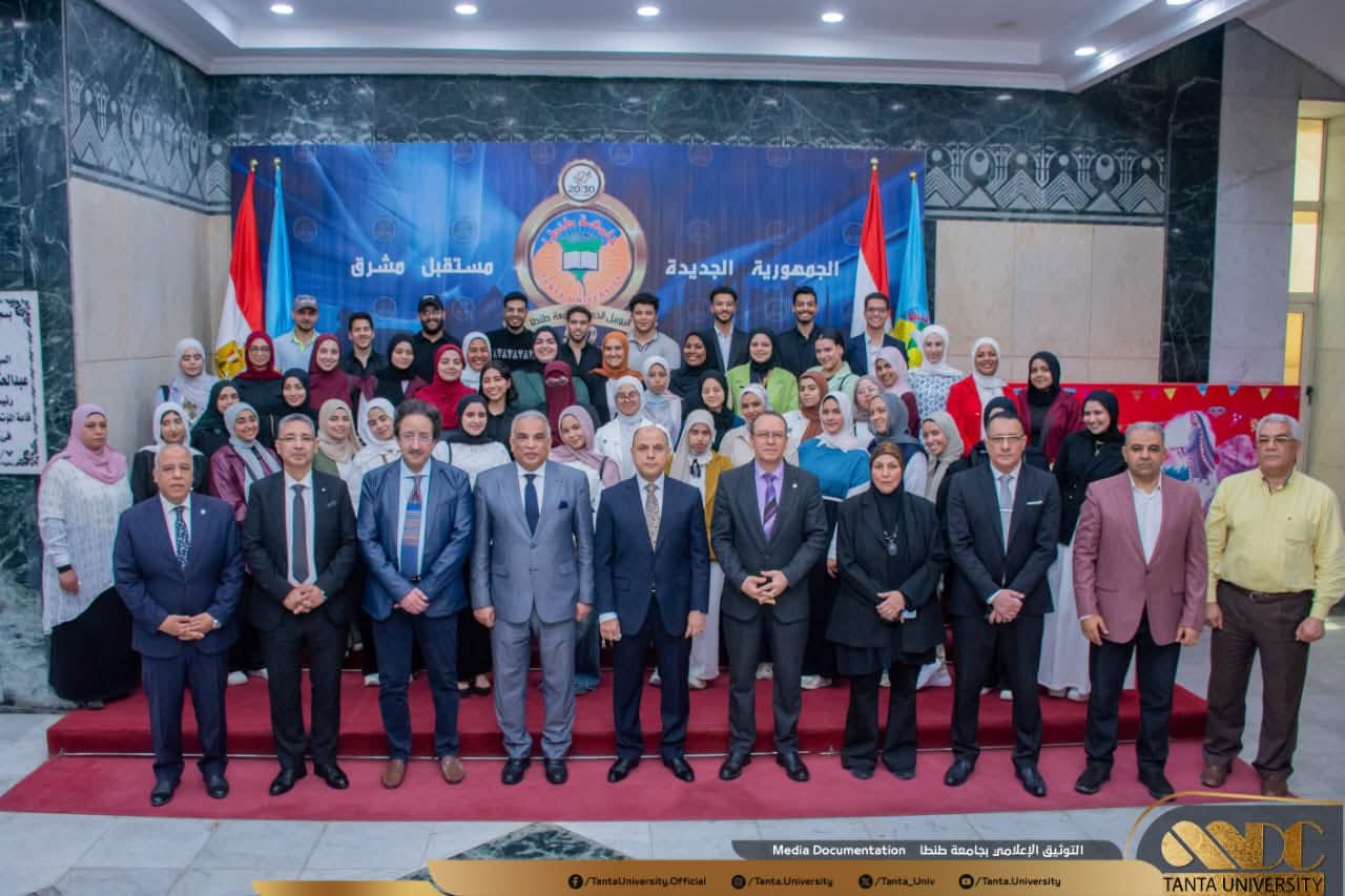 محافظ الغربية ورئيس جامعة طنطا يفتتحان المعرض الفني السنوي لطلاب مركز الفنون التشكيلية بمشاركة متميزة لطلاب 